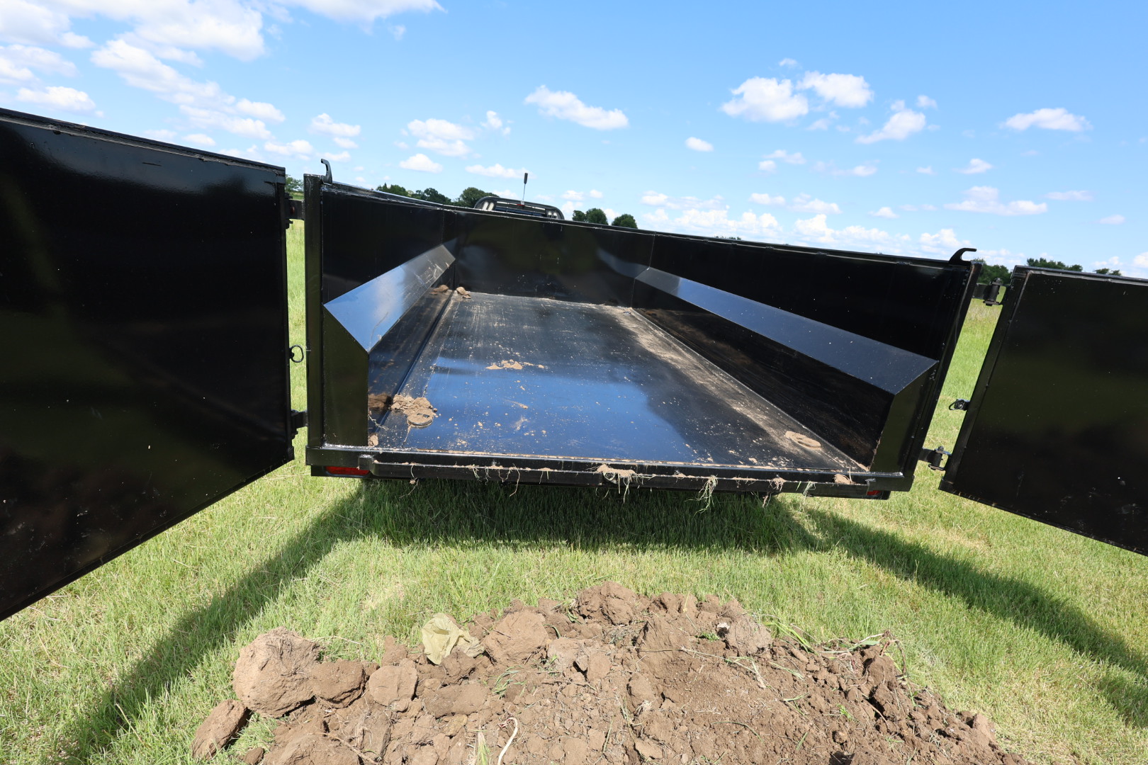 83" x 14' Dump Trailer thumbnail 2