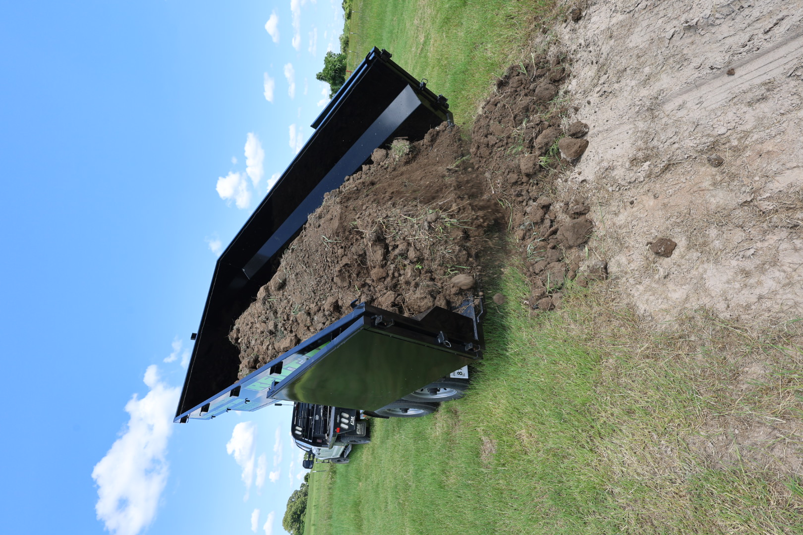 83" x 14' Dump Trailer thumbnail 3