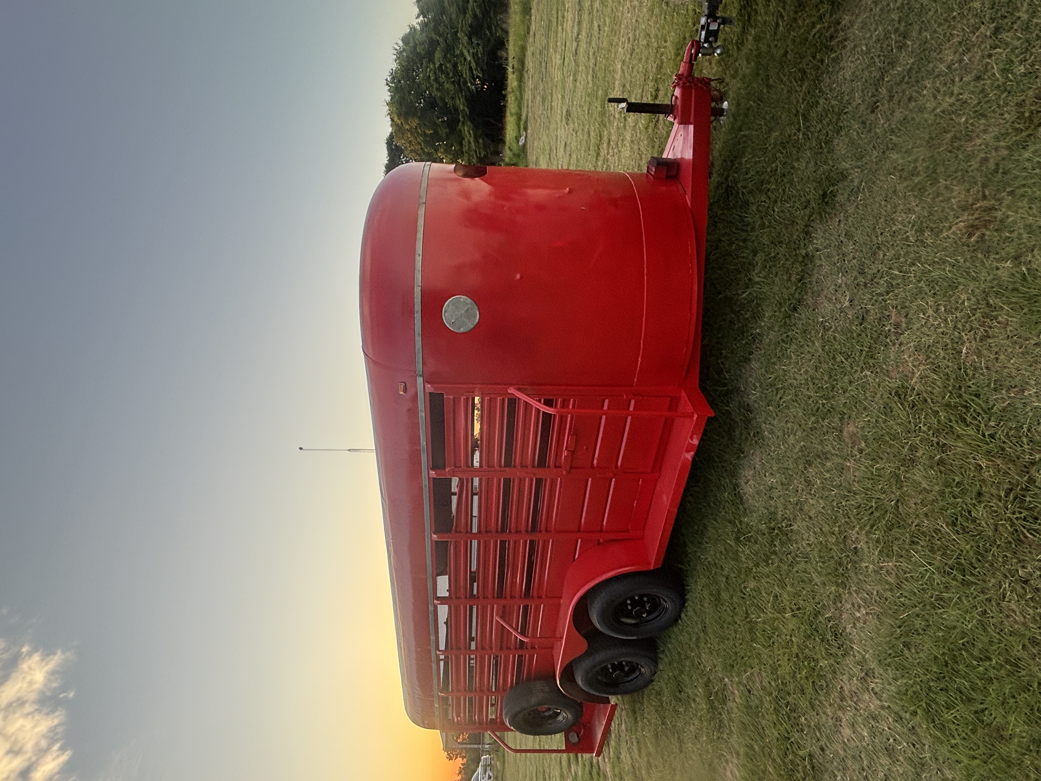 16ft Livestock Trailer thumbnail 2